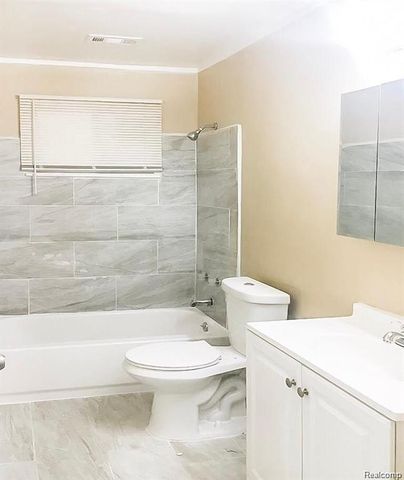 15470 Mapleridge Street, Detroit, MI 48205