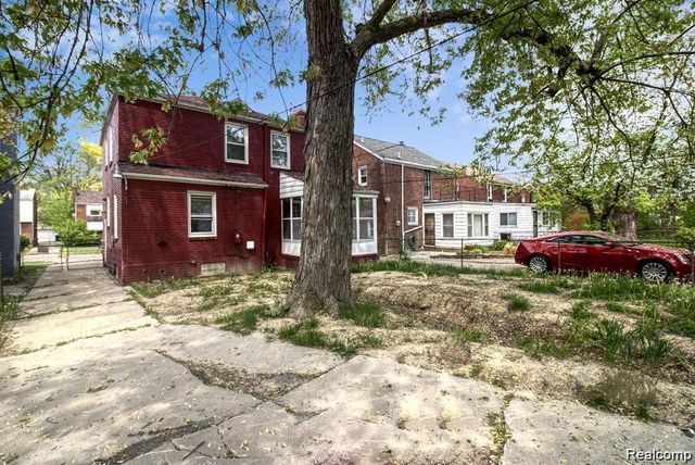 15470 Mapleridge Street, Detroit, MI 48205