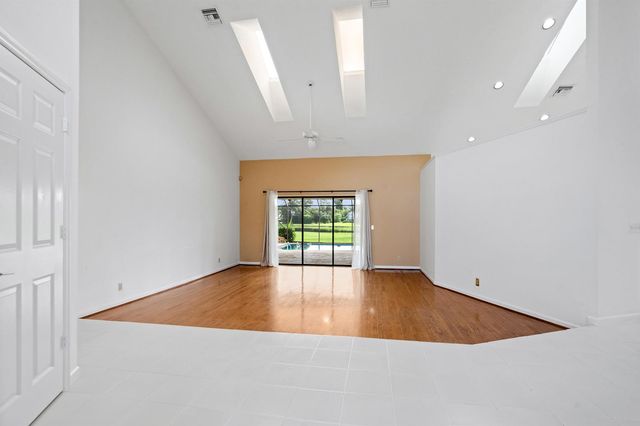 6606 Wood Lake Road, Jupiter, FL 33458