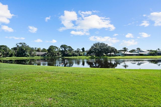 6606 Wood Lake Road, Jupiter, FL 33458