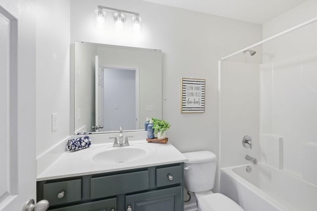 193 Meadow Wood Road, Summerville, SC 29483