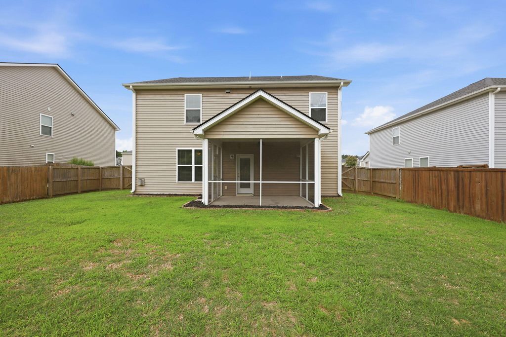 Image 28 of property listing at 193 Meadow Wood Road, Summerville, SC 29483