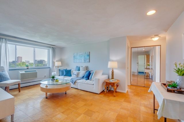287 Harvard St 79, Cambridge, MA 02139