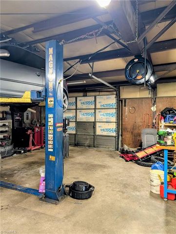 1041 Whitts Road, Madison, NC 27025