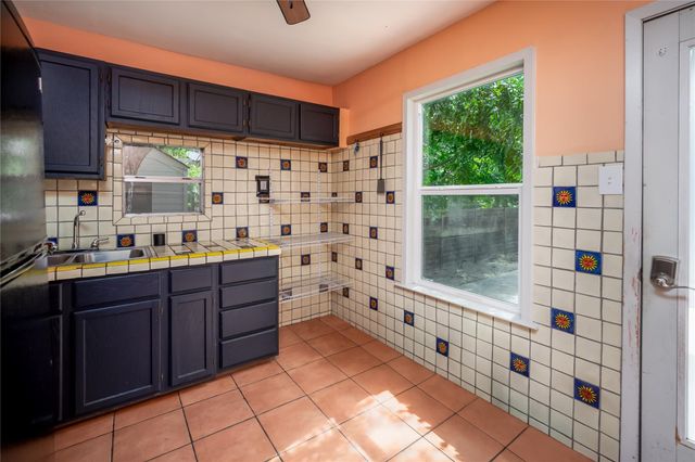 719 Springdale RD, Austin, TX 78702