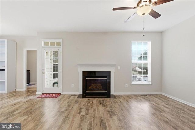 17037 LOFTRIDGE LN, Gainesville, VA 20155