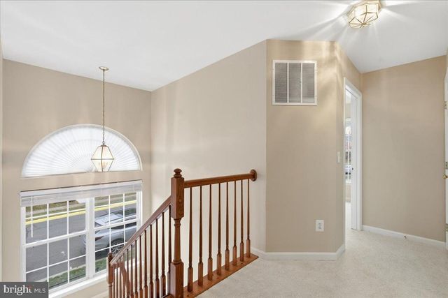 17037 LOFTRIDGE LN, Gainesville, VA 20155