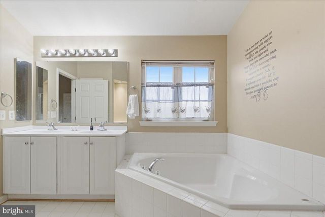17037 LOFTRIDGE LN, Gainesville, VA 20155