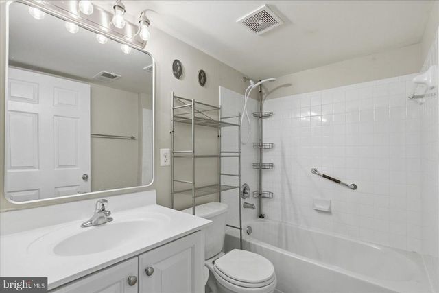 17037 LOFTRIDGE LN, Gainesville, VA 20155