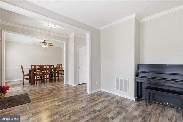 17037 LOFTRIDGE LN, Gainesville, VA 20155