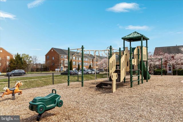 17037 LOFTRIDGE LN, Gainesville, VA 20155