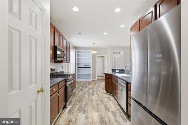 17037 LOFTRIDGE LN, Gainesville, VA 20155