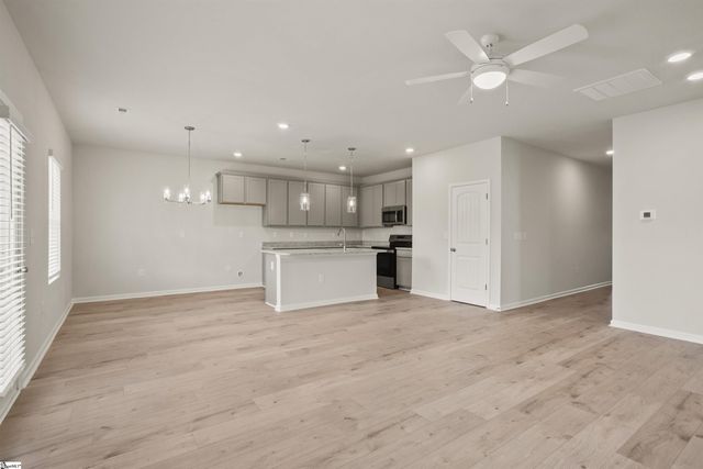 617 Silver Fir Street, Piedmont, SC 29673