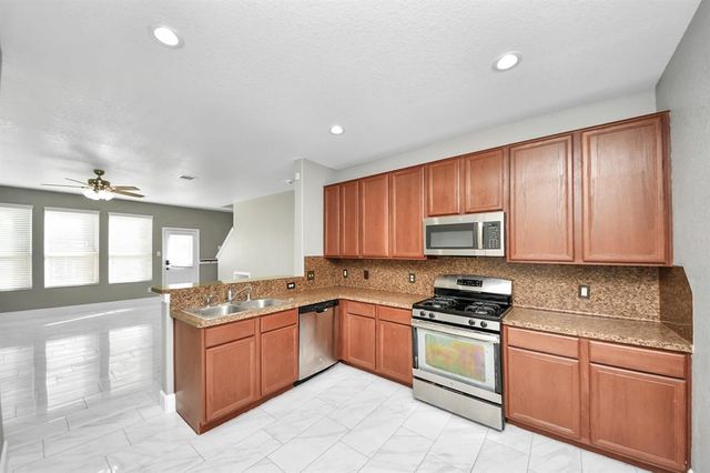 14722 Scenic Sky Way, Houston, TX 77049