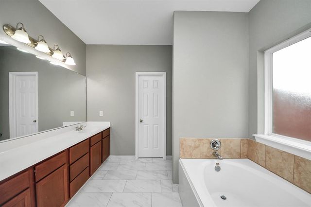 14722 Scenic Sky Way, Houston, TX 77049