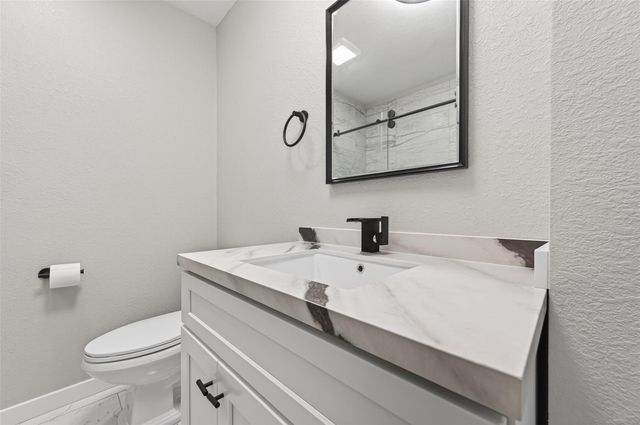 2202 Alabama Street, Baytown, TX 77520