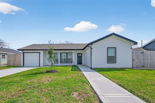 2202 Alabama Street, Baytown, TX 77520