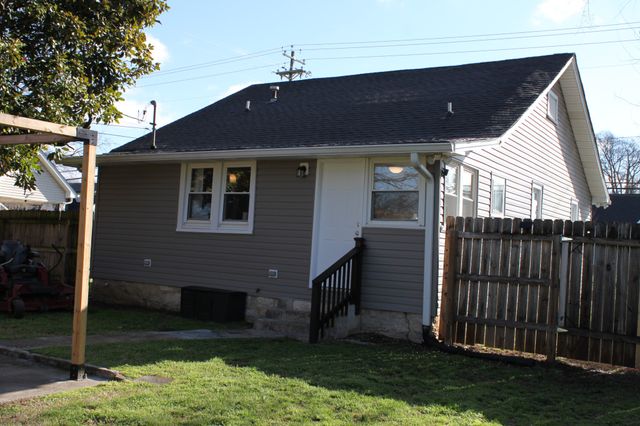 516 Wilson Ave, Lebanon, TN 37087