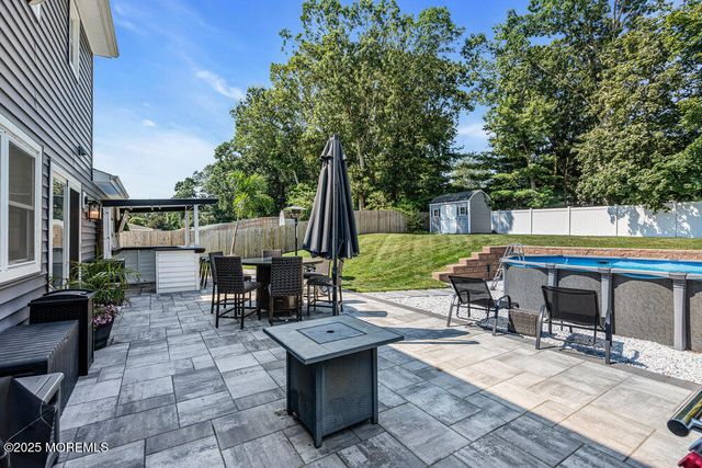77 Oak Glen Road, Toms River, NJ 08753
