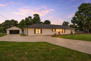 263 N Carolyn Drive, Choctaw, OK 73020