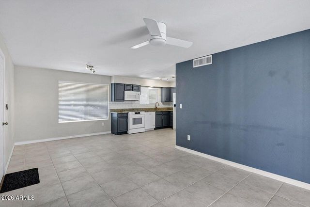 6318 S COLLEGE Avenue, Tempe, AZ 85283