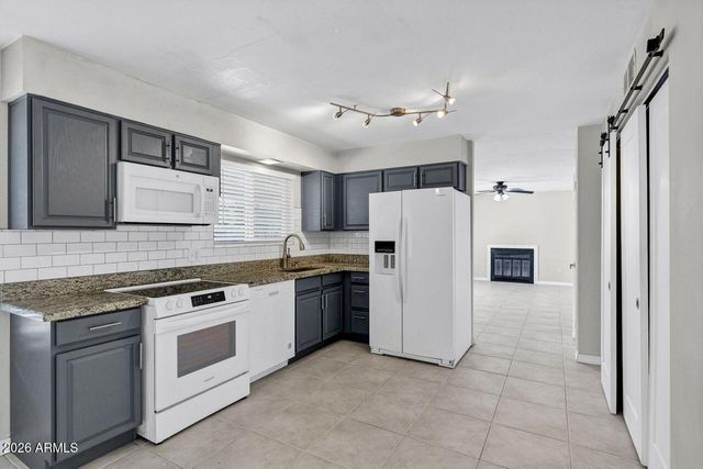 6318 S COLLEGE Avenue, Tempe, AZ 85283