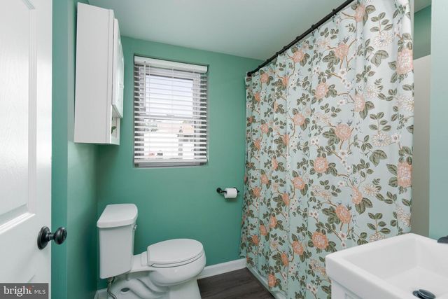 16 BONNIE RAE DR, Hamilton, NJ 08620