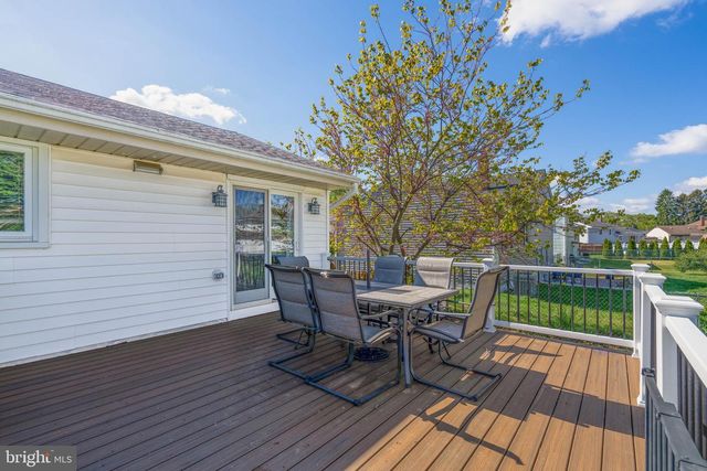 16 BONNIE RAE DR, Hamilton, NJ 08620