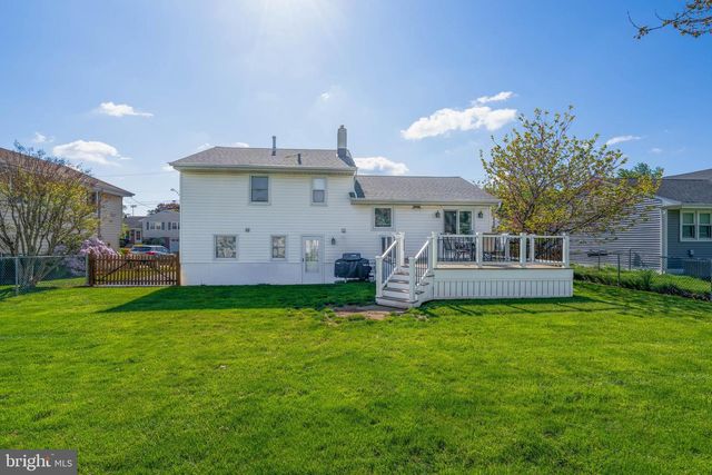 16 BONNIE RAE DR, Hamilton, NJ 08620