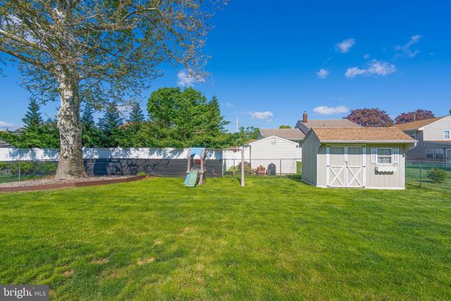 16 BONNIE RAE DR, Hamilton, NJ 08620