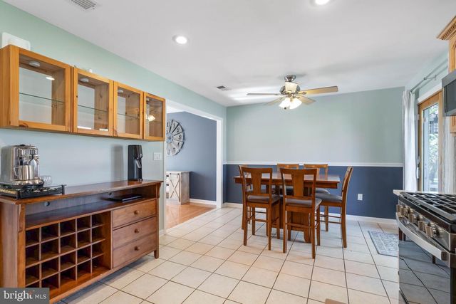 16 BONNIE RAE DR, Hamilton, NJ 08620