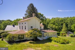 2575 AQUETONG ROAD, New Hope, PA 18938