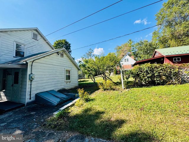 1819 WASHINGTON ST, Huntingdon, PA 16652