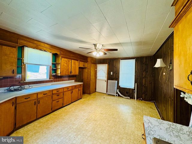 1819 WASHINGTON ST, Huntingdon, PA 16652