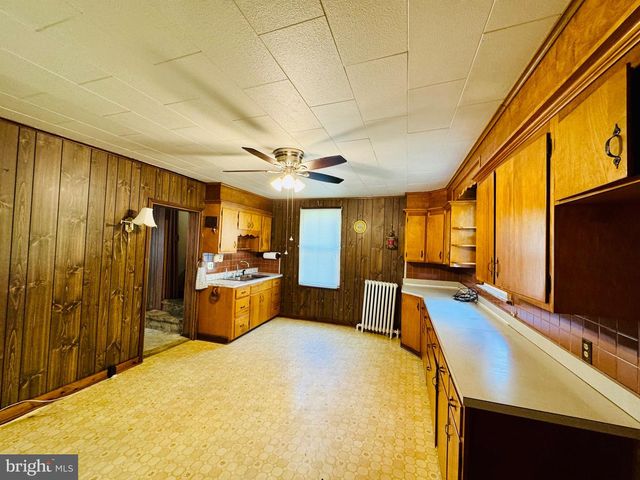 1819 WASHINGTON ST, Huntingdon, PA 16652