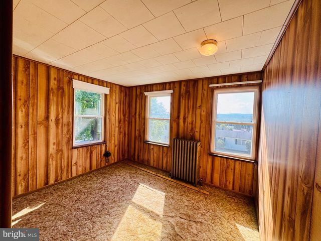 1819 WASHINGTON ST, Huntingdon, PA 16652