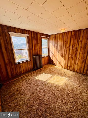 1819 WASHINGTON ST, Huntingdon, PA 16652