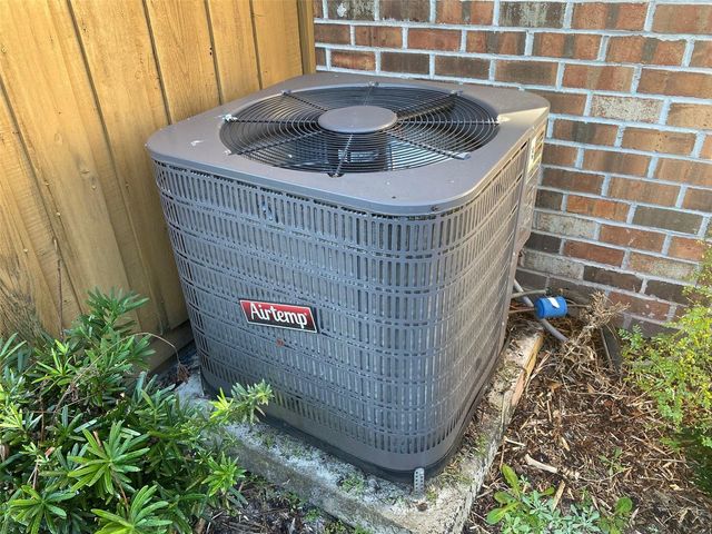 2911 PECAN AVENUE, Leesburg, FL 34748