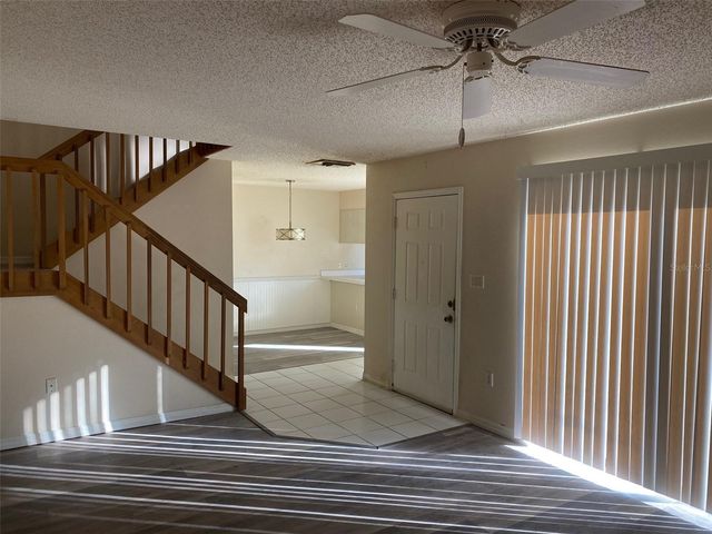 2911 PECAN AVENUE, Leesburg, FL 34748