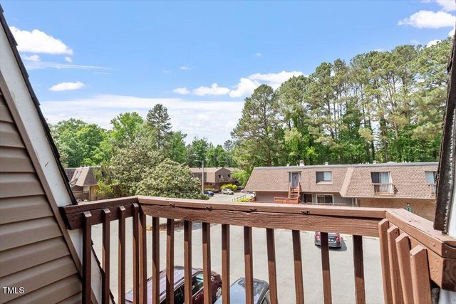 294 Summerwalk Circle, Chapel Hill, NC 27517