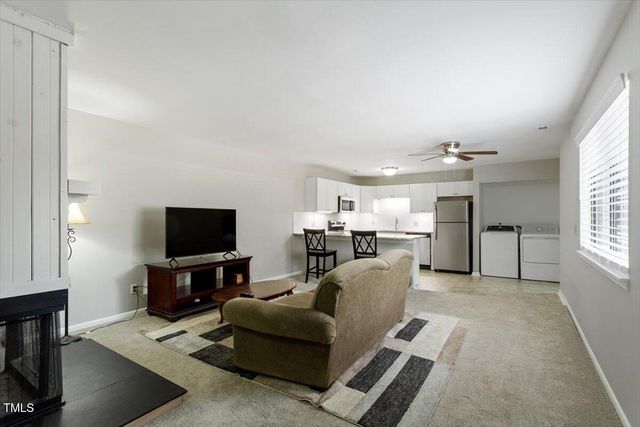 294 Summerwalk Circle, Chapel Hill, NC 27517