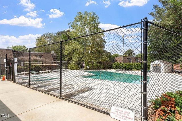 294 Summerwalk Circle, Chapel Hill, NC 27517