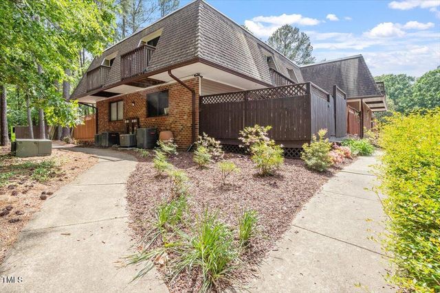 294 Summerwalk Circle, Chapel Hill, NC 27517