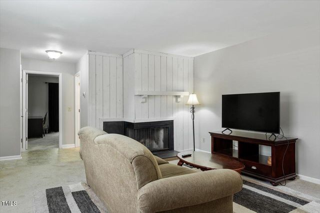 294 Summerwalk Circle, Chapel Hill, NC 27517