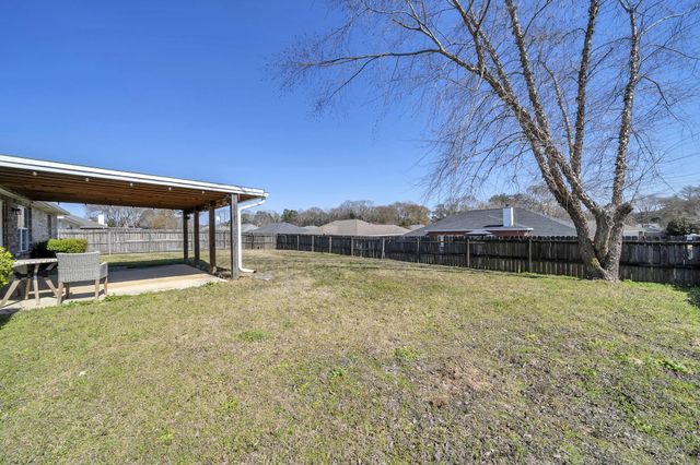 5432 E Brook Drive, Crestview, FL 32539