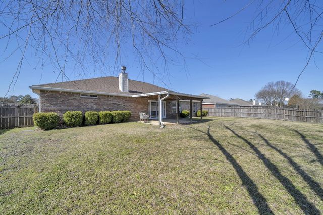 5432 E Brook Drive, Crestview, FL 32539