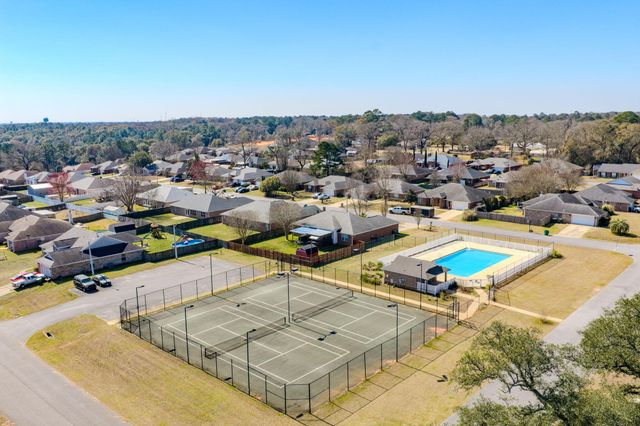 5432 E Brook Drive, Crestview, FL 32539