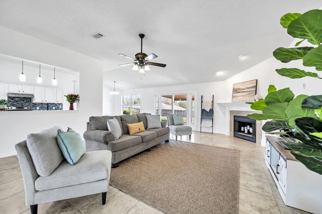 5432 E Brook Drive, Crestview, FL 32539