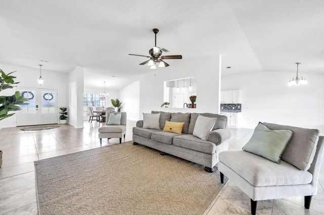 5432 E Brook Drive, Crestview, FL 32539