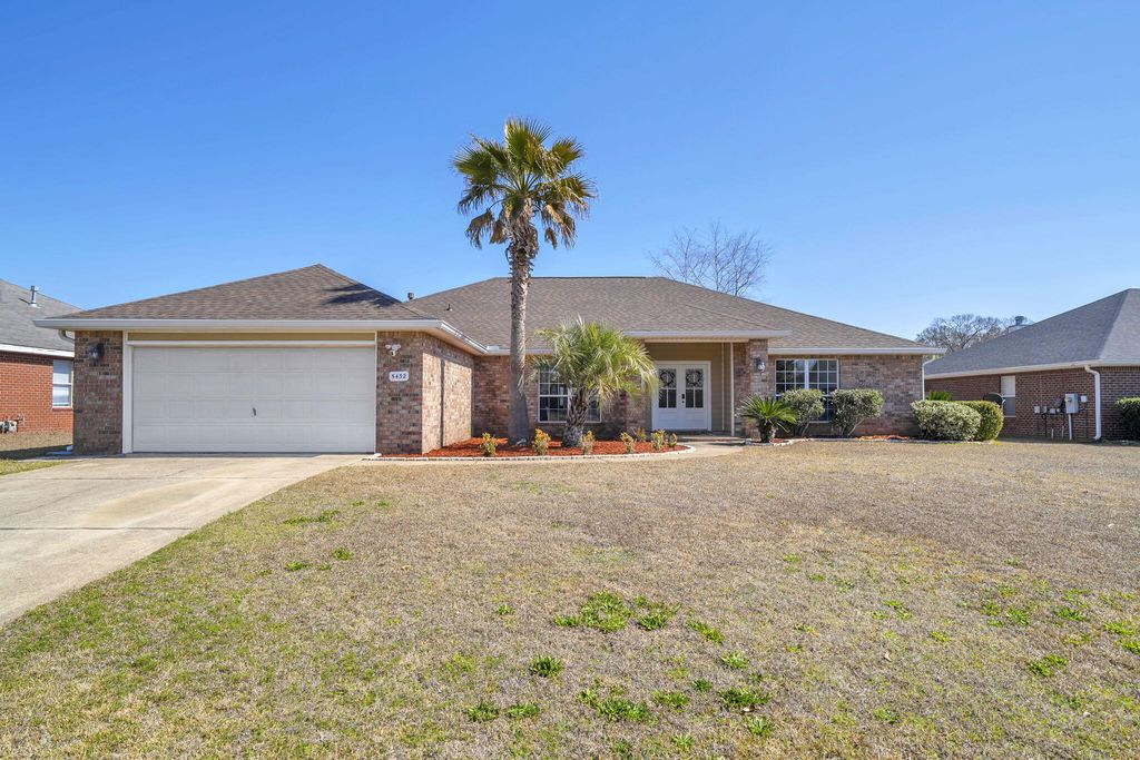 5432 E Brook Drive, Crestview, FL 32539